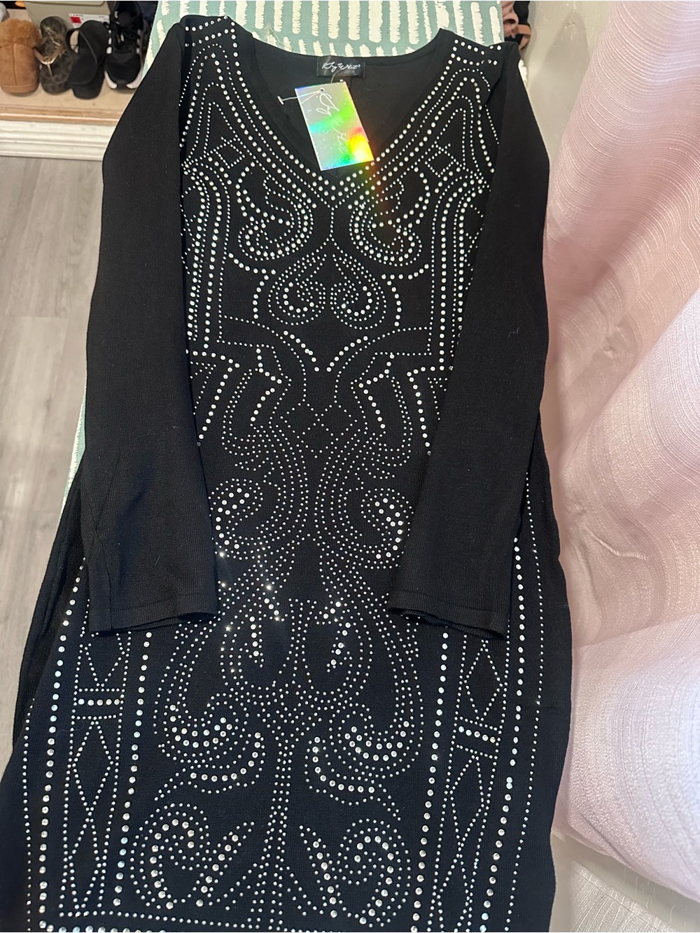 Alyce Paris Black Long-Sleeve Studded V-Neck Dress